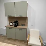 Indépendante Avec Salle De Bain Privative Dans Maison Rénovée *