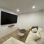 Independante Avec Salle De Bain Privative Dans Maison Renovee