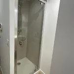 Indépendante Avec Salle De Bain Privative Dans Maison Rénovée *