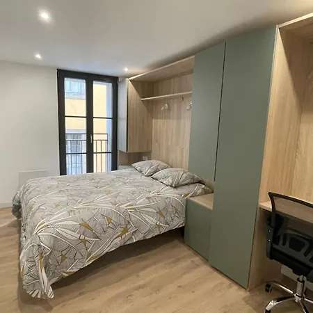 Indépendante Avec Salle De Bain Privative Dans Maison Rénovée Pensión Carcasona