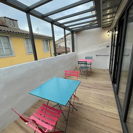 Indépendante Avec Salle De Bain Privative Dans Maison Rénovée *